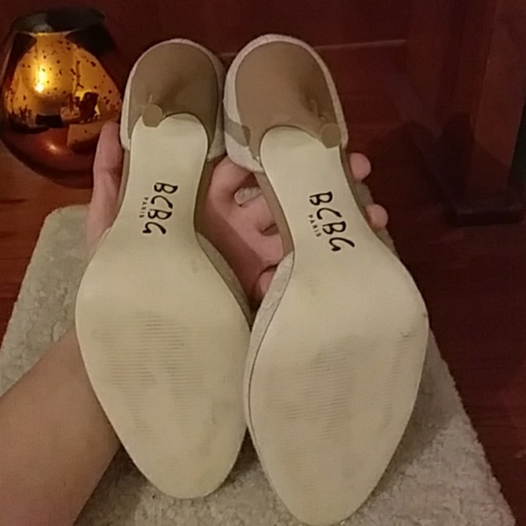 BCBG linen pumps - Picture 3 of 3